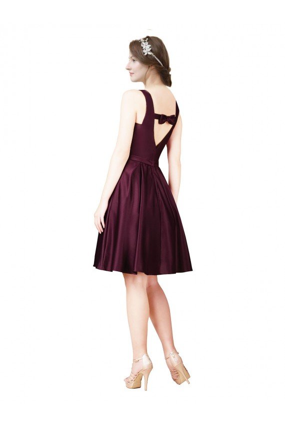 Classic Cocktail Knee Length Satin Bridesmaid Dress / Prom Dress with V Back and Bow Detail